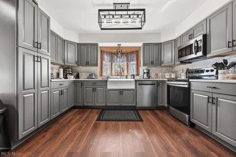 6686 Mahoning Avenue NE Alliance OH 44601