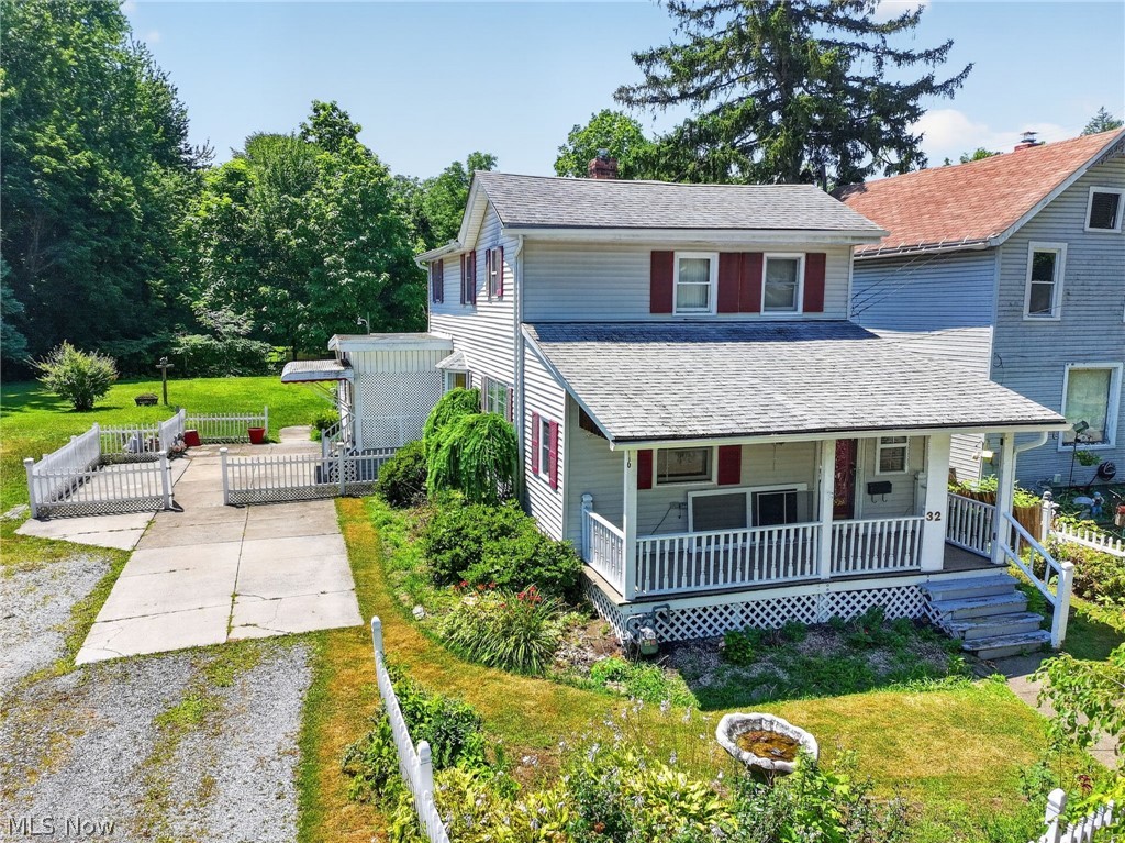 32 Water Street Geneva OH 44041