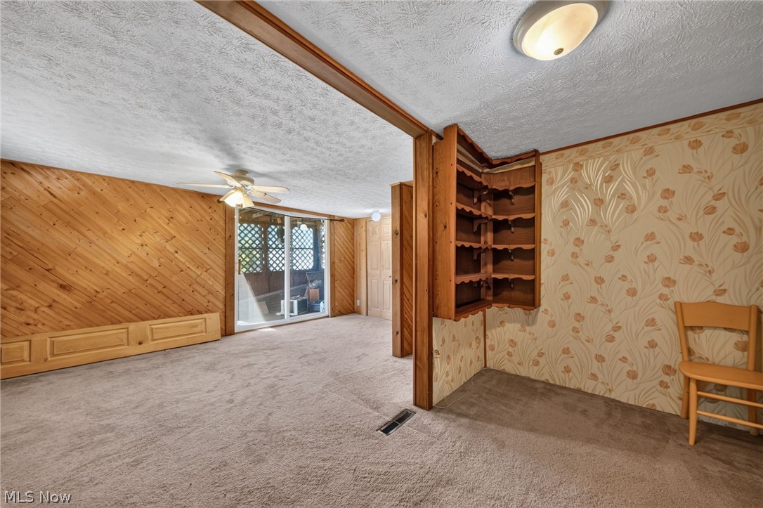 32 Water Street Geneva OH 44041