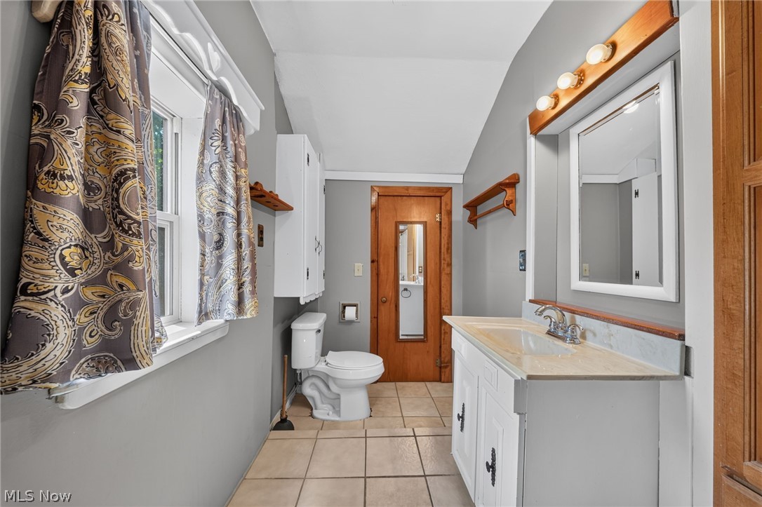 32 Water Street Geneva OH 44041
