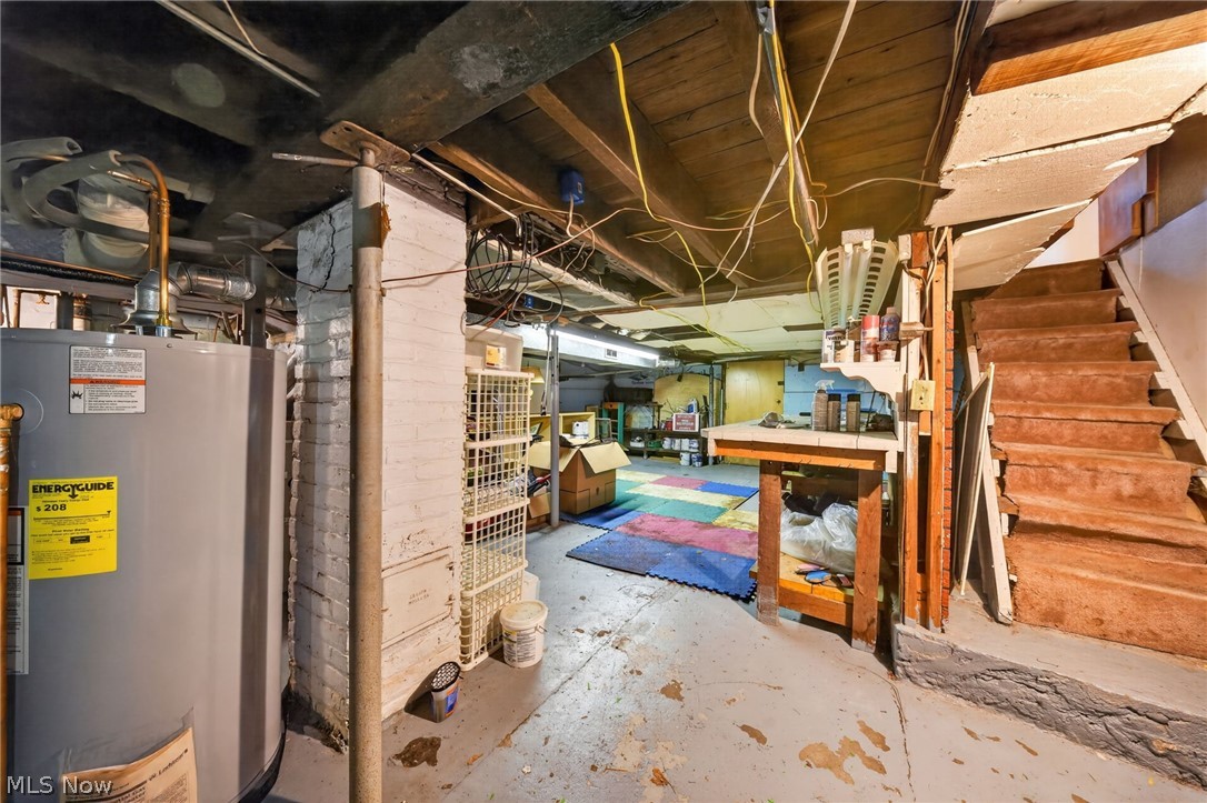 32 Water Street Geneva OH 44041