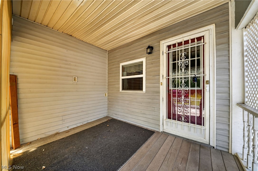 32 Water Street Geneva OH 44041