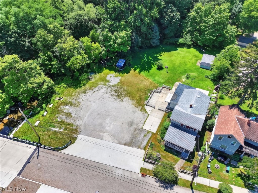 32 Water Street Geneva OH 44041