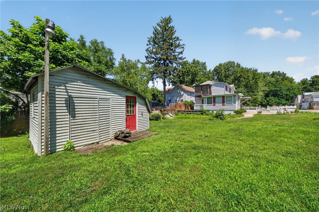 32 Water Street Geneva OH 44041