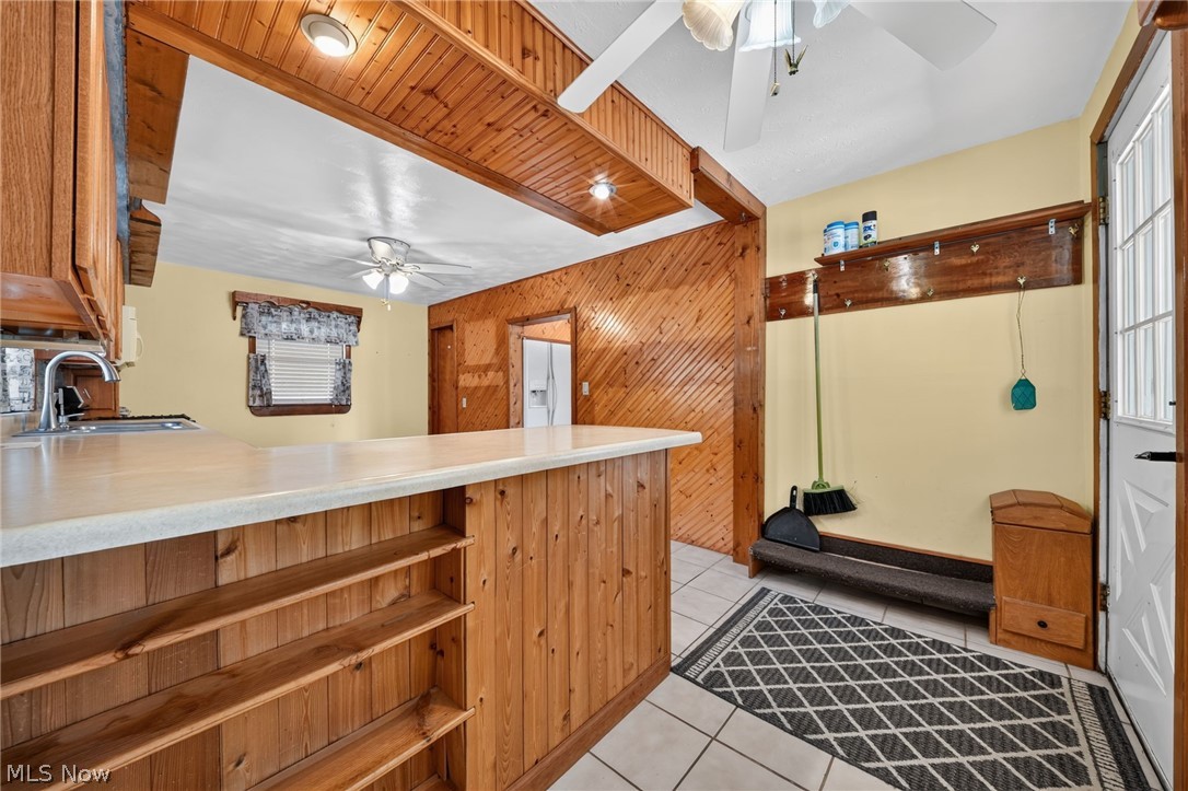 32 Water Street Geneva OH 44041