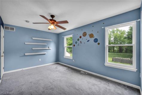 2066 Liberty Road Stow OH 44224