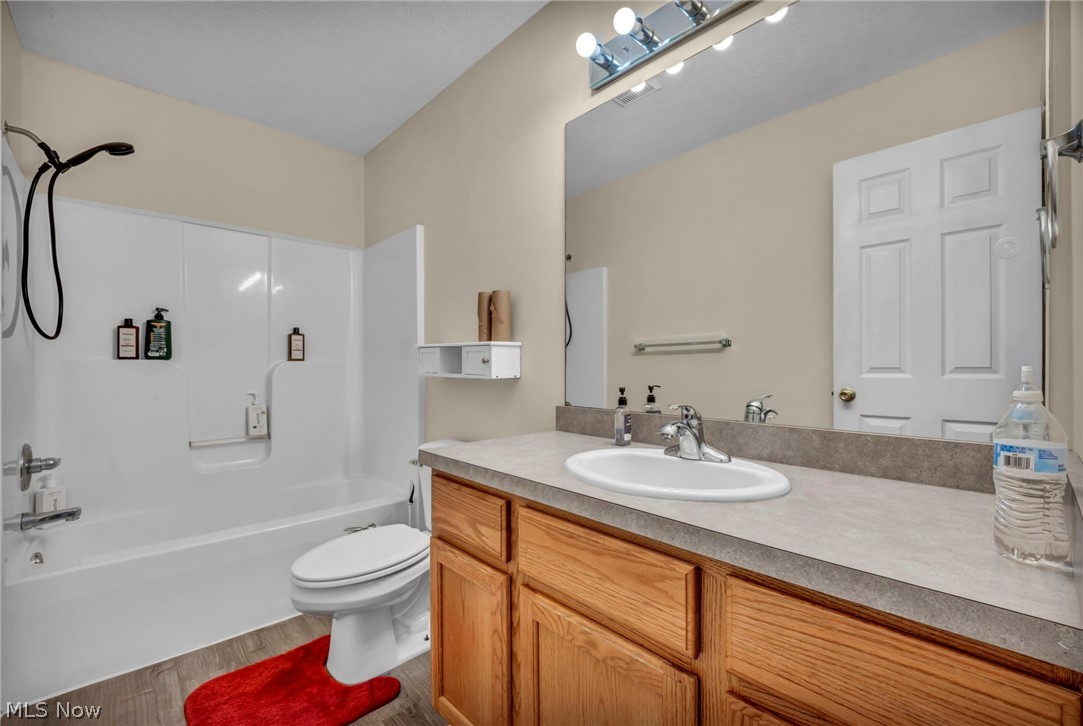 2066 Liberty Road Stow OH 44224
