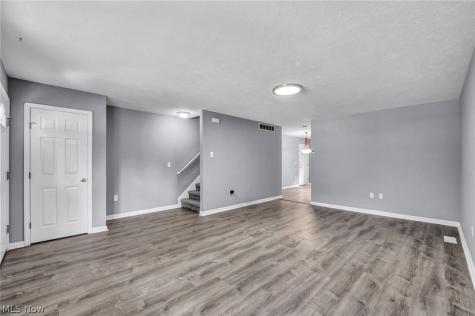 2066 Liberty Road Stow OH 44224