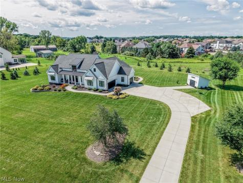 5502 Broadview Road Richfield OH 44286