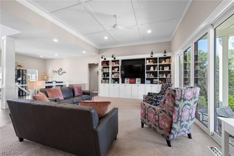 5502 Broadview Road Richfield OH 44286