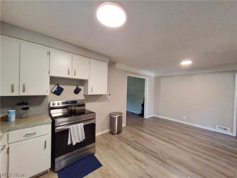 4113 Stonehaven Road Cleveland OH 44121