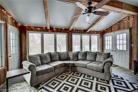 186 S Main Street Hudson OH 44236