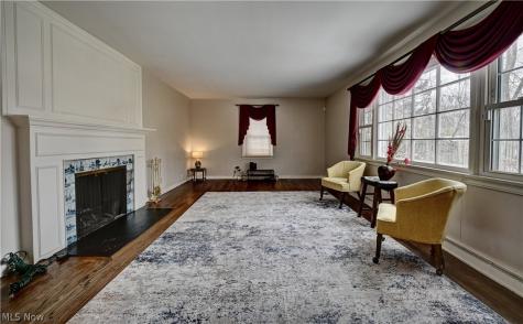186 S Main Street Hudson OH 44236