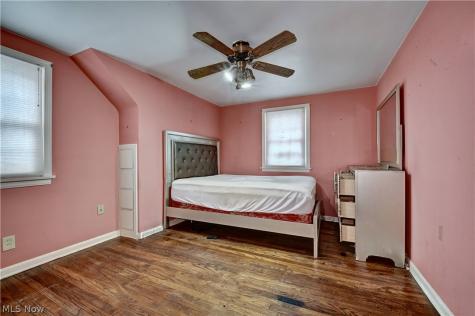 186 S Main Street Hudson OH 44236
