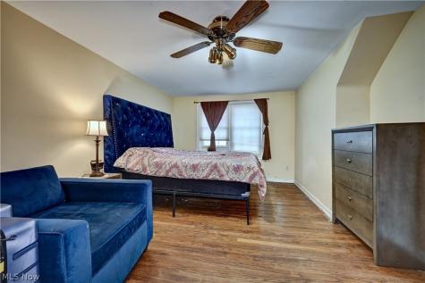 186 S Main Street Hudson OH 44236