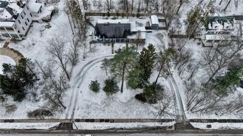 186 S Main Street Hudson OH 44236