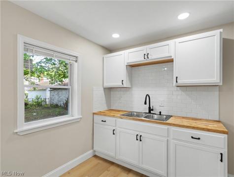 617 E 118th Street Cleveland OH 44108