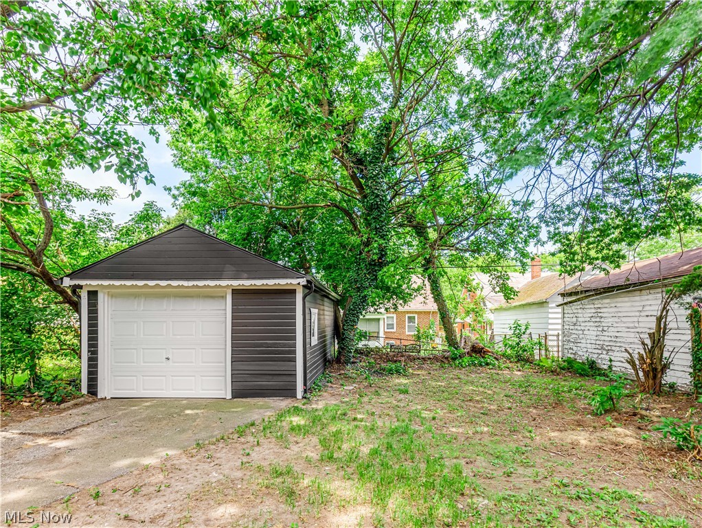 617 E 118th Street Cleveland OH 44108