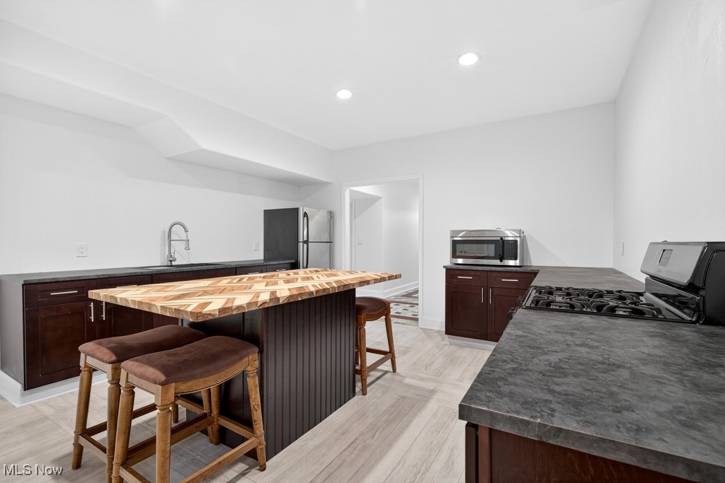 2760 Loreto Drive Willoughby Hills OH 44094