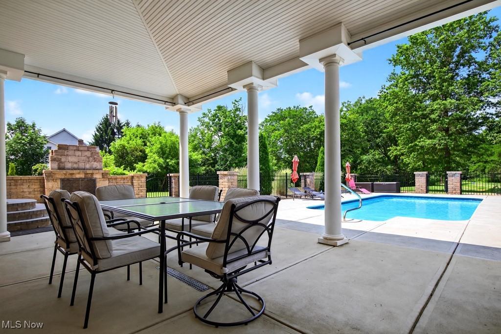 2760 Loreto Drive Willoughby Hills OH 44094