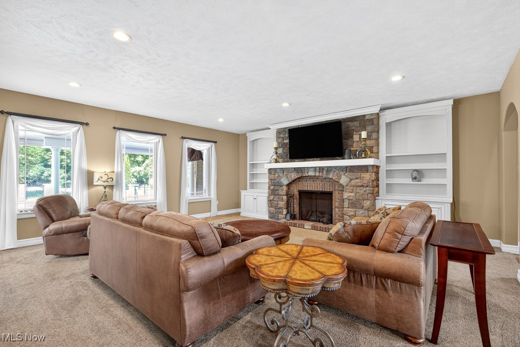 2760 Loreto Drive Willoughby Hills OH 44094