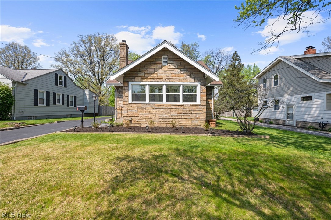 4521 Telhurst Road South Euclid OH 44121