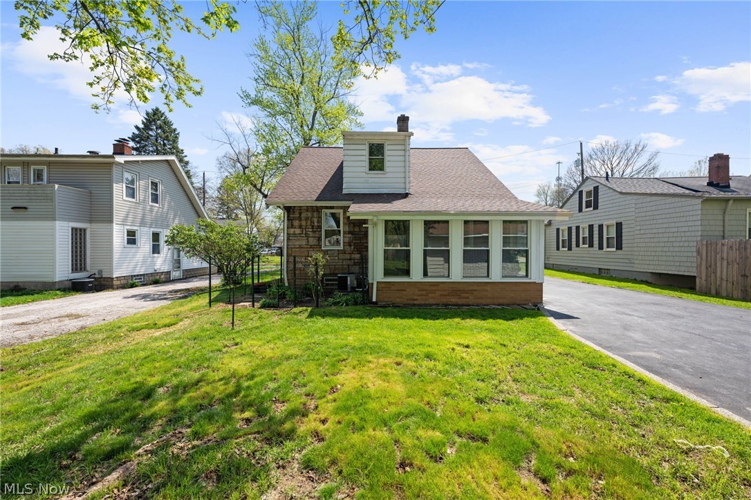4521 Telhurst Road South Euclid OH 44121