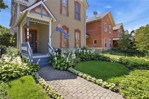 3801 Bridge Avenue Cleveland OH 44113