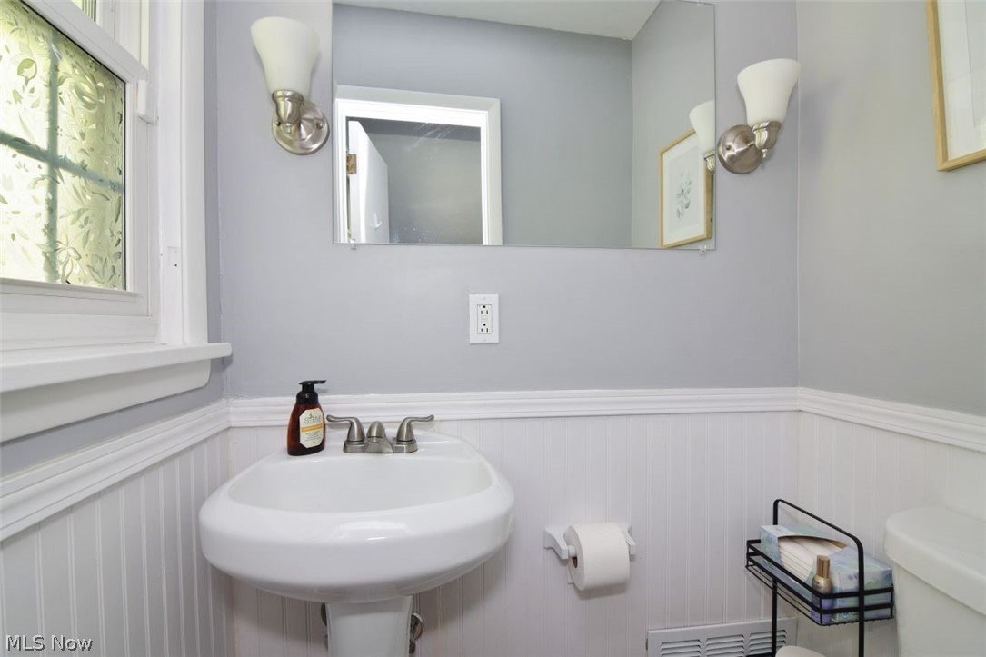 17407 Lomond Boulevard Shaker Heights OH 44120