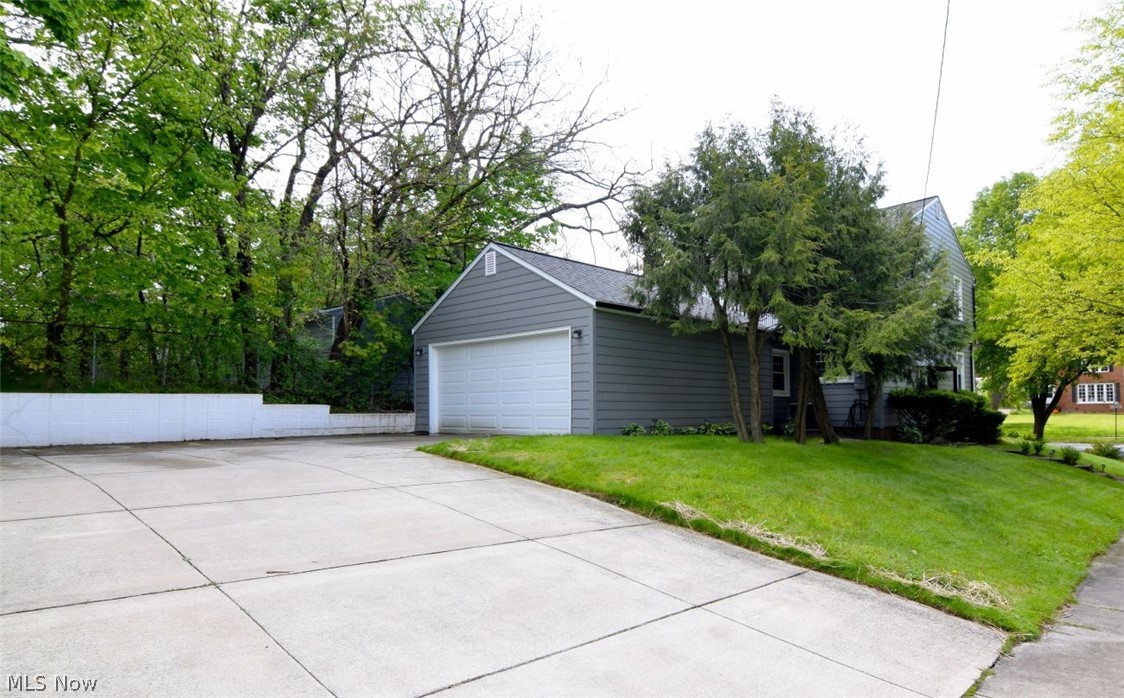 17407 Lomond Boulevard Shaker Heights OH 44120