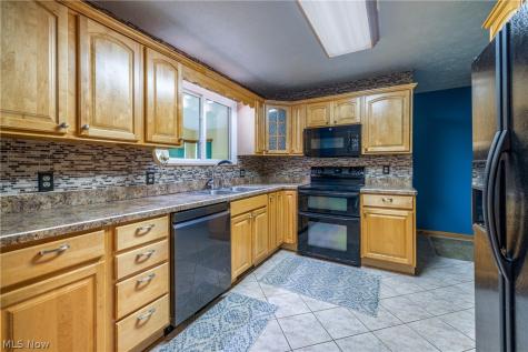 3900 Case Road Avon OH 44011