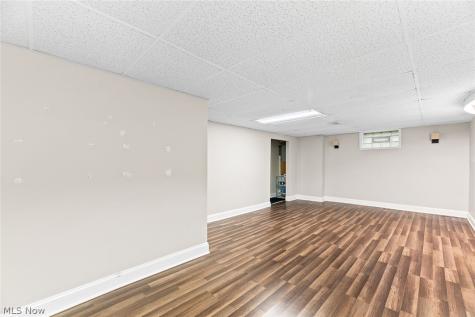 5239 Edenhurst Road Lyndhurst OH 44124