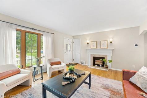 5239 Edenhurst Road Lyndhurst OH 44124