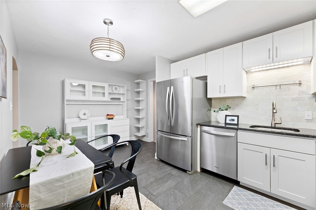 5239 Edenhurst Road Lyndhurst OH 44124