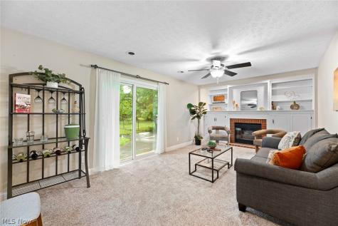 5239 Edenhurst Road Lyndhurst OH 44124