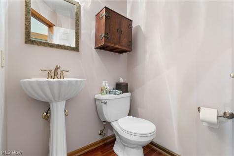 1938 Fairway Drive Uniontown OH 44685
