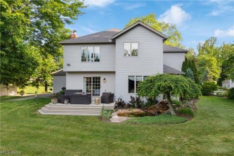 1938 Fairway Drive Uniontown OH 44685
