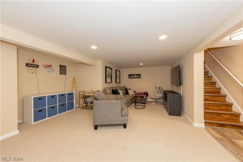 1210 E Miner Road Mayfield Heights OH 44124