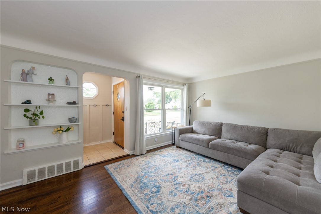 1210 E Miner Road Mayfield Heights OH 44124