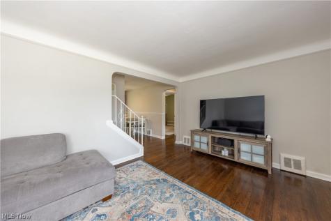 1210 E Miner Road Mayfield Heights OH 44124
