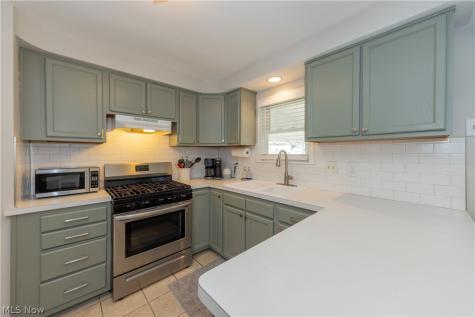 1210 E Miner Road Mayfield Heights OH 44124