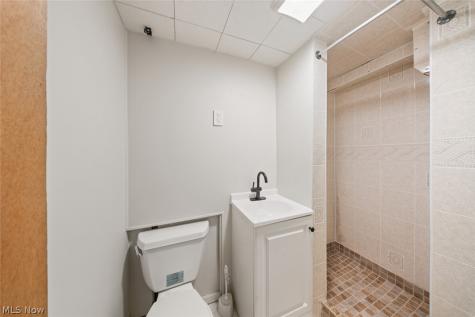 5850 Doris Drive Brook Park OH 44142