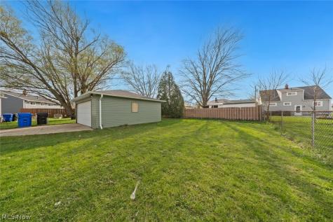 5850 Doris Drive Brook Park OH 44142