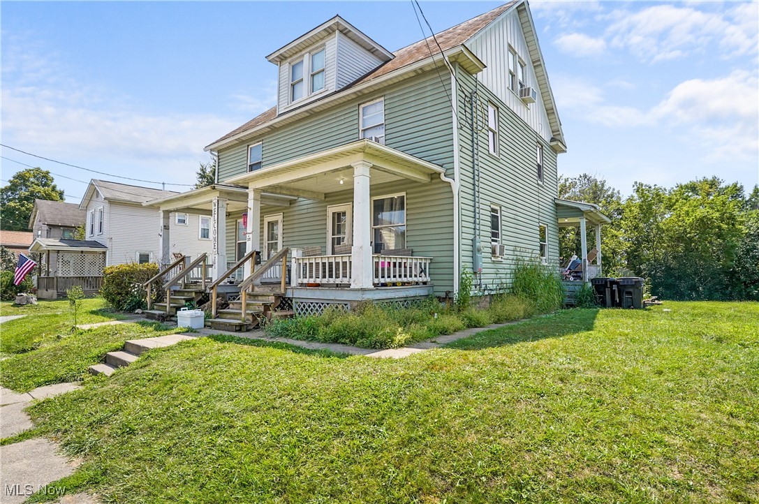 201-203 W Clark Street East Palestine OH 44413