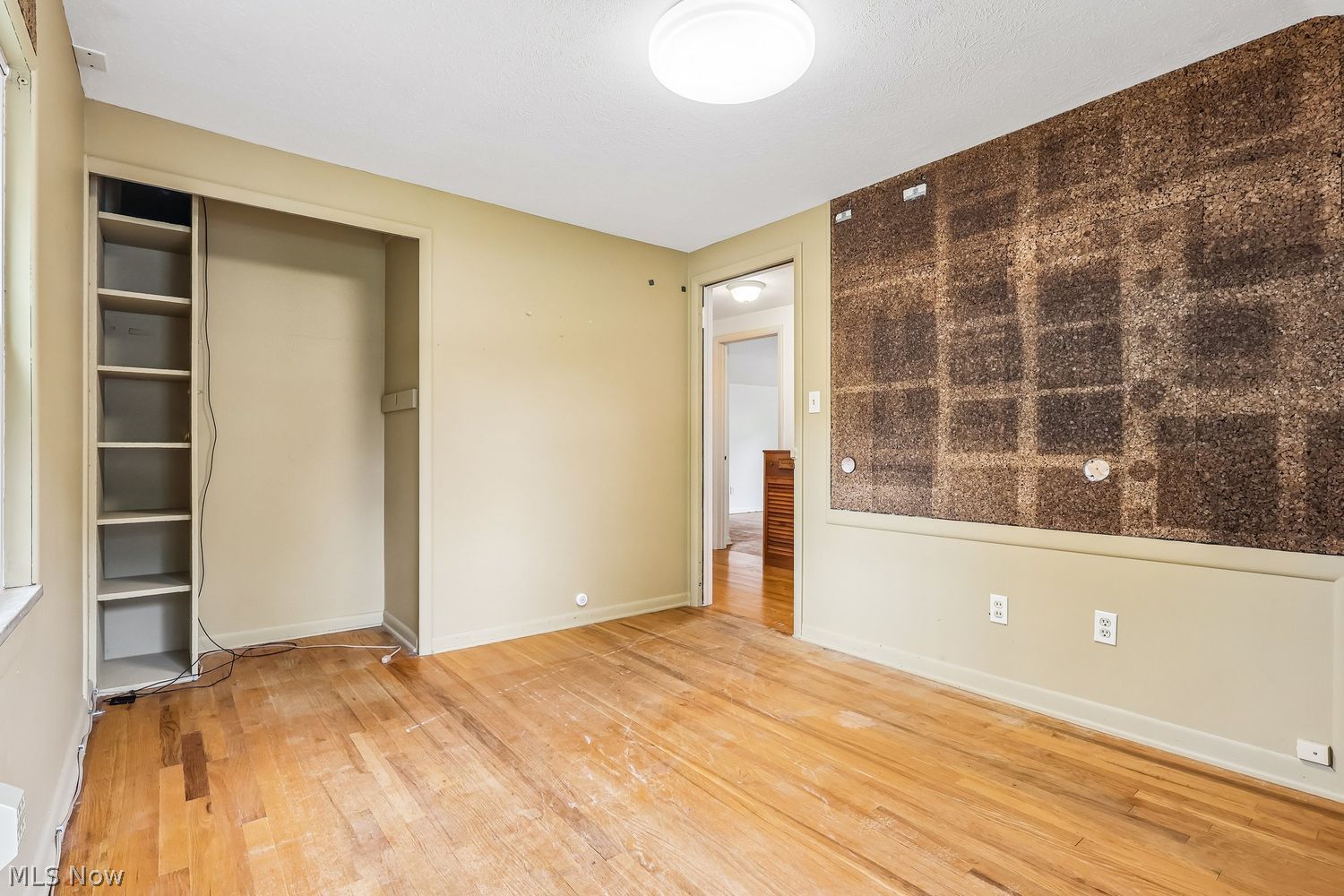 29486 Wolf Road Bay Village OH 44140