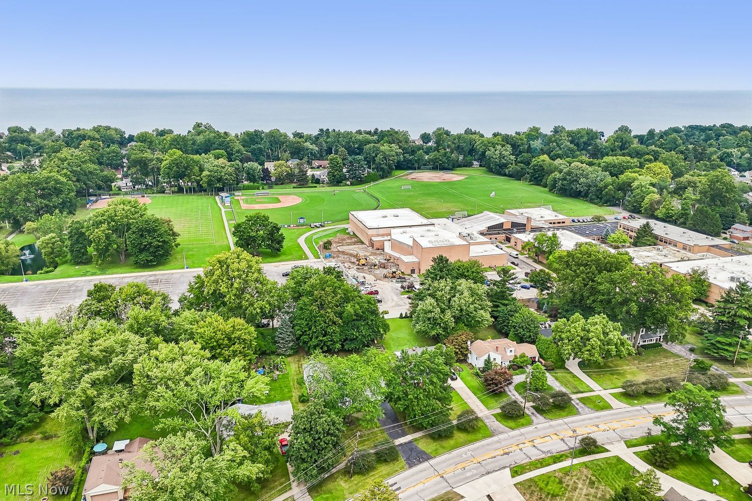 29486 Wolf Road Bay Village OH 44140