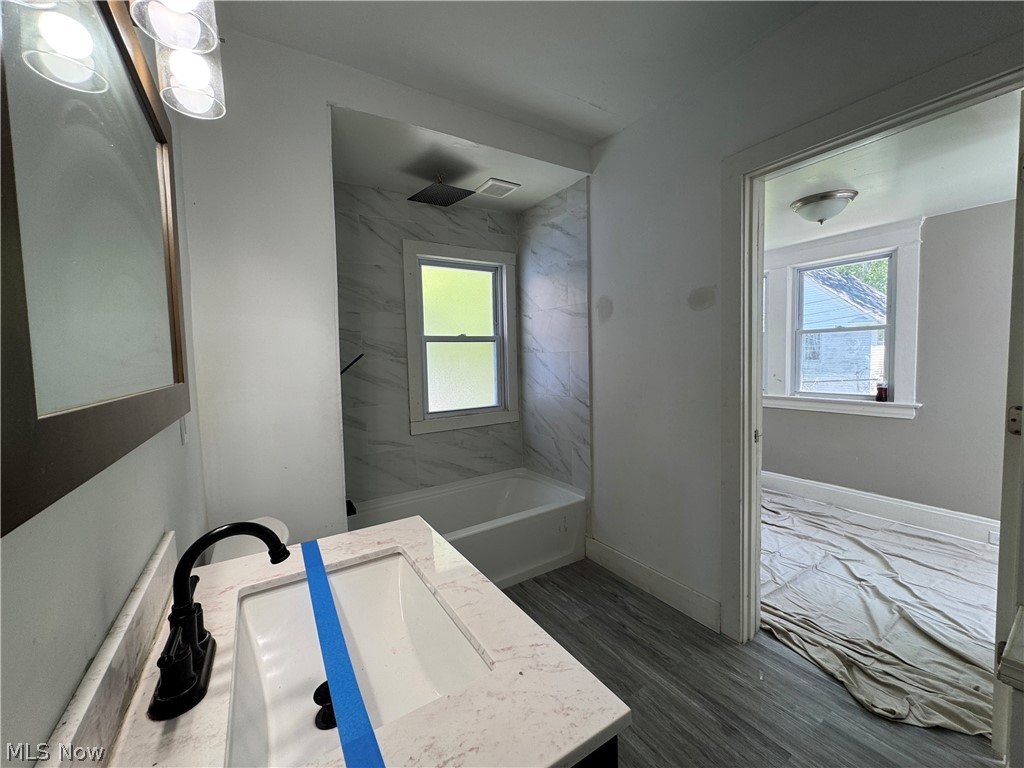 9508 Empire Avenue Cleveland OH 44108