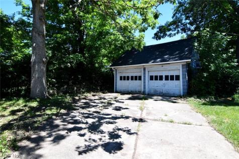 3097 Becket Road Cleveland OH 44120