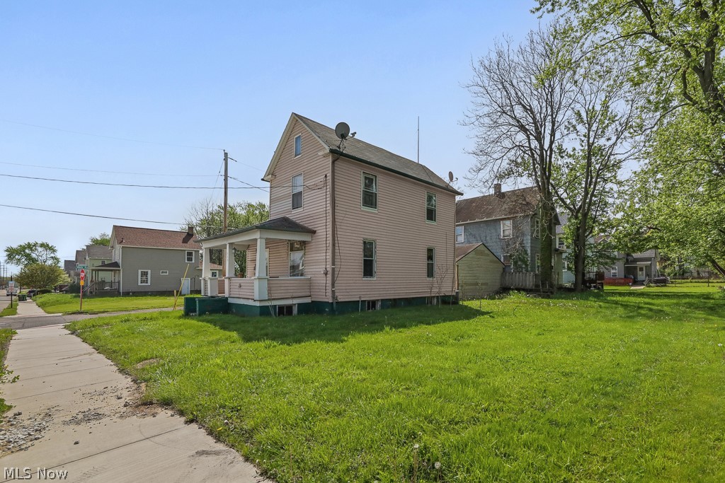 955 E Summit Street Alliance OH 44601