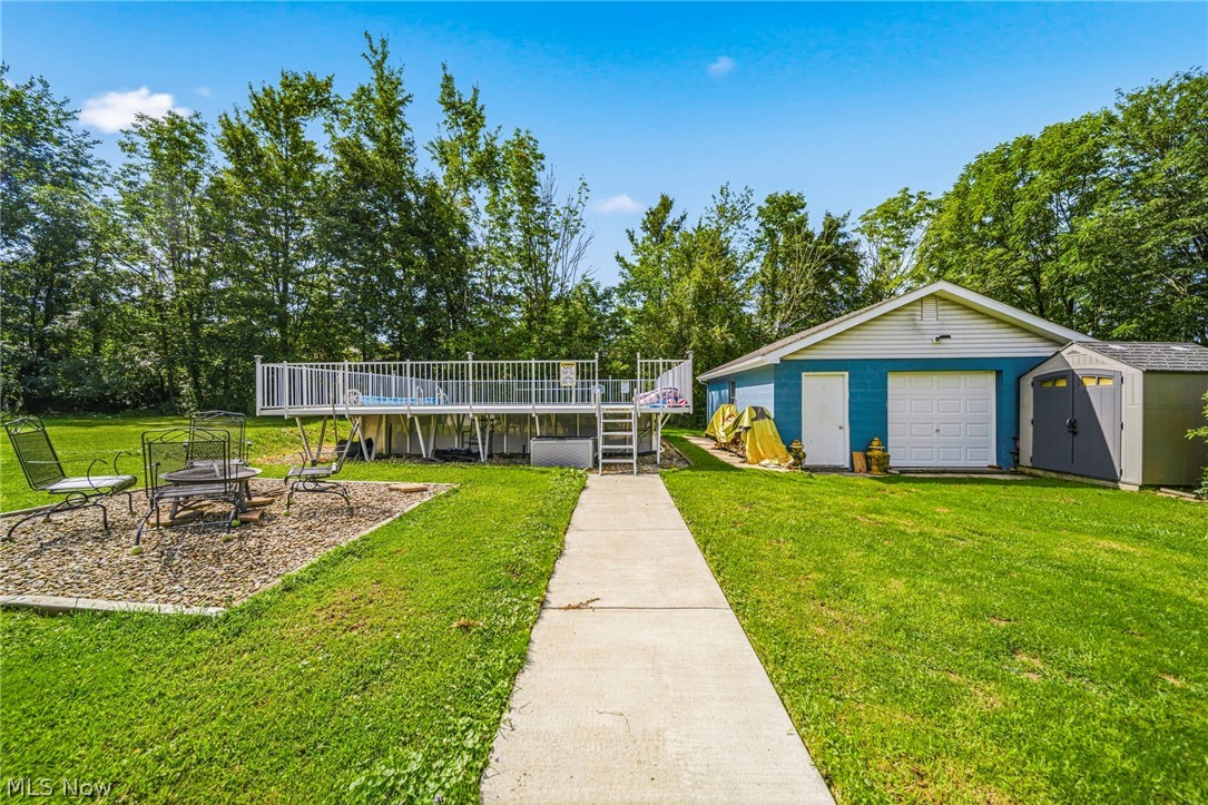 219 W Mennonite Road Aurora OH 44202